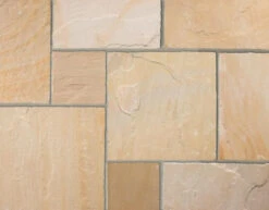 Marshalls Standard Indian Sandstone Paving Slabs Buff Multi 610 X 915mm (EUNS2151100)