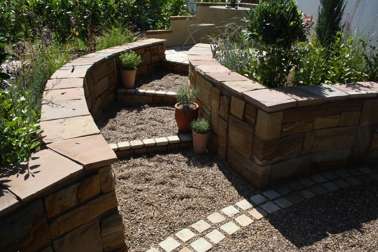 Talasey Cobblestone Calico Sandstone Cobble Paving 100 X 100 X 25-50mm (6m2) 4 Talasey Cobblestone Calico Sandstone Cobble Paving 100 X 100 X 25-50mm (6m2) - Image 4