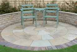 Talasey Classicstone Golden Fossil Circle Kit Sandstone Paving 24mm (9m2)