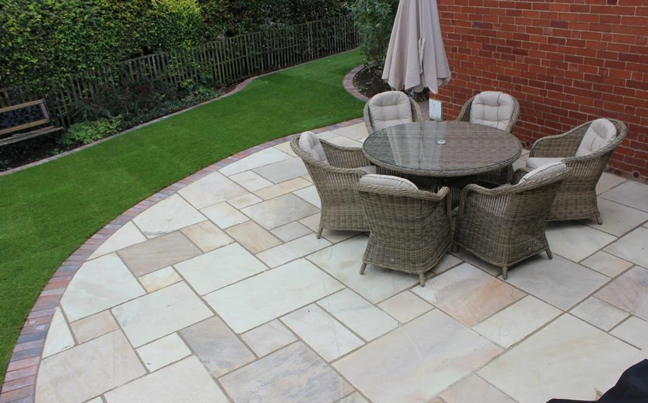 Talasey Classicstone Golden Fossil Sandstone Paving 600 X 600 X 24mm (15.80m2) 4 Talasey Classicstone Golden Fossil Sandstone Paving 600 X 600 X 24mm (15.80m2) - Image 4