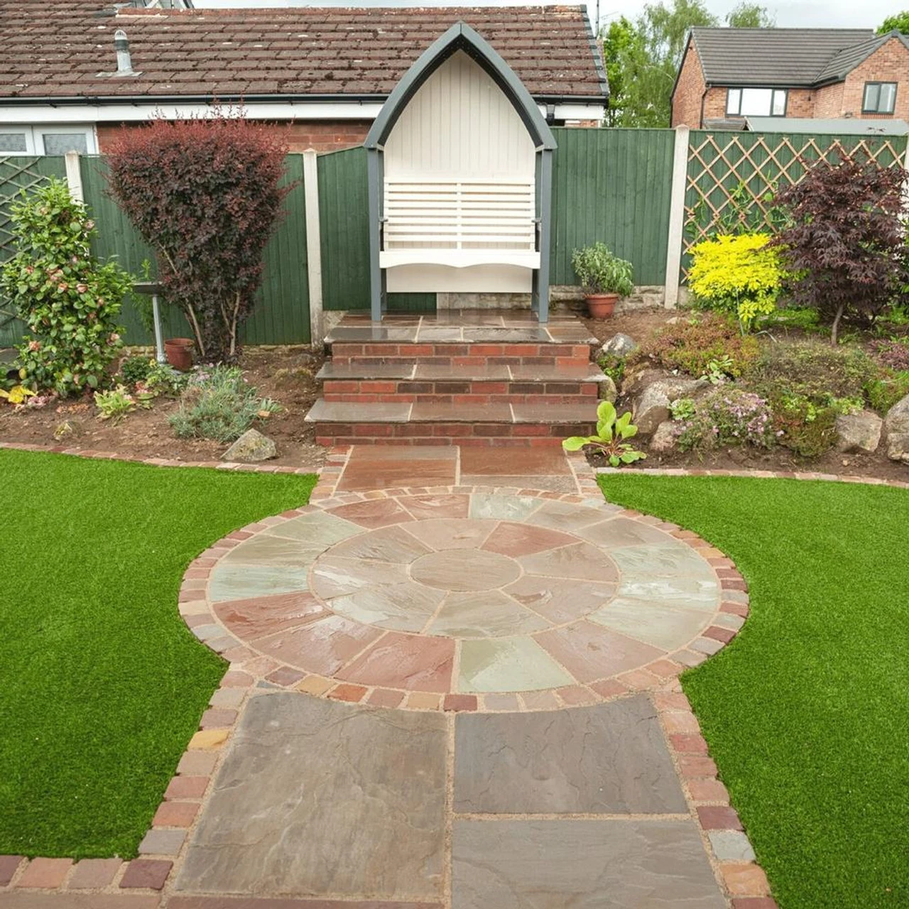 Talasey Classicstone Lakeland Circle Kit Sandstone Paving 24mm (5.8m2) 1 Talasey Classicstone Lakeland Circle Kit Sandstone Paving 24mm (5.8m2)