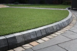 Talasey Midnight Blue Multi Kerb Limestone Kerb 100 X 120 X 180mm (125 Pack)