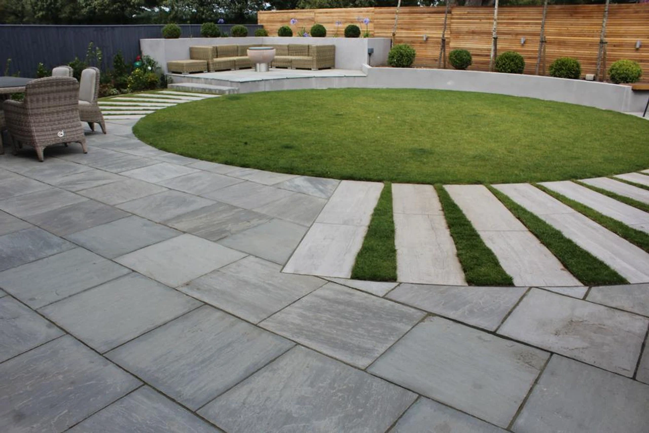 Talasey Classicstone Promenade Sandstone Paving 600 X 290 X 18mm (17.80m2) 2 Talasey Classicstone Promenade Sandstone Paving 600 X 290 X 18mm (17.80m2) - Image 2
