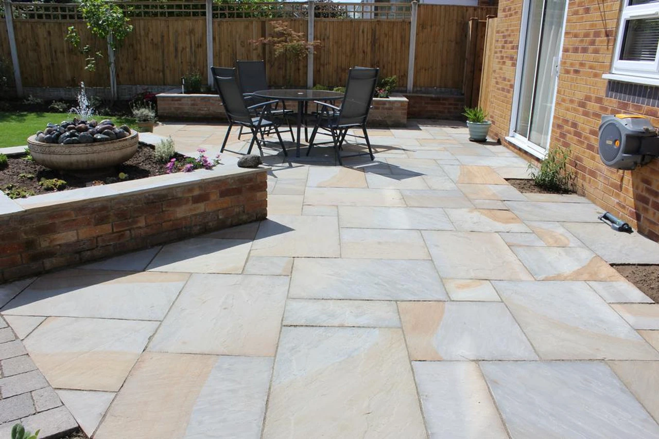 Talasey Classicstone Yorkshire Blend Sandstone Paving Project Pack X 24mm (18.90m2) 3 Talasey Classicstone Yorkshire Blend Sandstone Paving Project Pack X 24mm (18.90m2) - Image 3