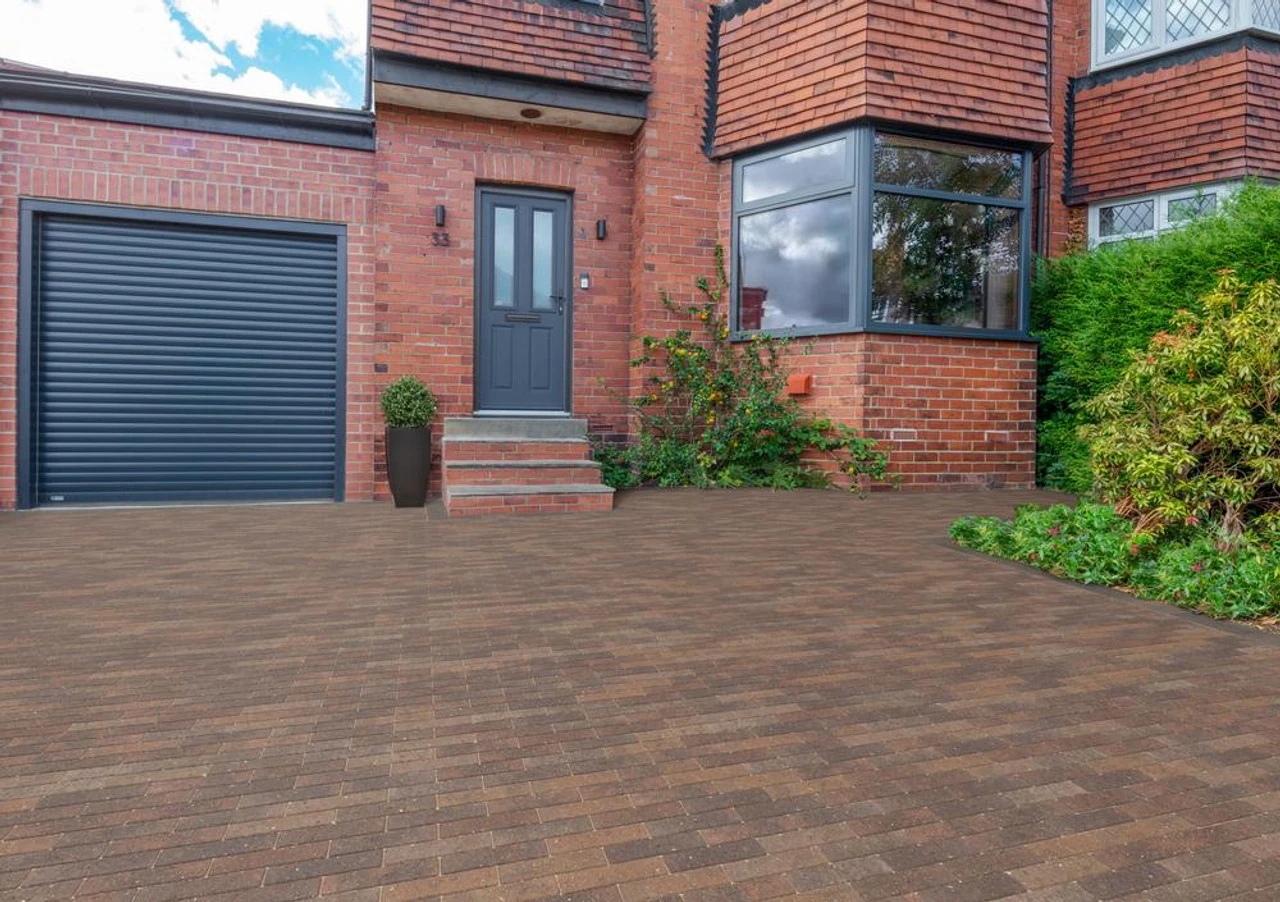 Marshalls Savanna Linear Block Paving Traditional 200 X 50 X 60mm (1sqm) 2 Marshalls Savanna Linear Block Paving Traditional 200 X 50 X 60mm (1sqm) - Image 2